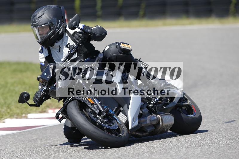 Archiv-2025/48 25.08.2025 Cornu Master School ADR/blau-bleu/100